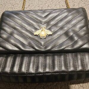 New Women's Quilted Bee Chain Ladies Crossbody Bag Fashion Crossbody Bag Handbag